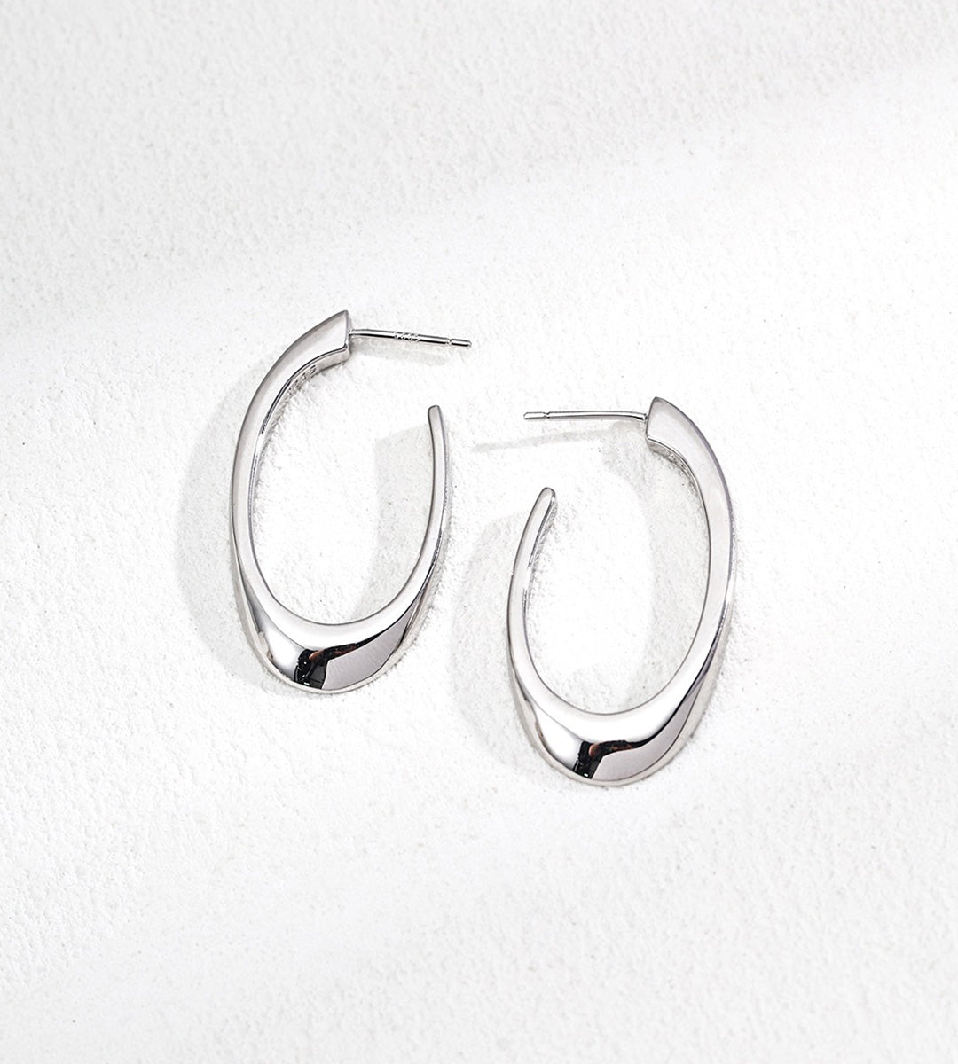 Bold Simplicity U-Hoop Earrings 18K Gold-Plated S925 Silver, White Gold color