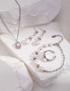 Organic Shape Natural Pearl Pendant Necklace