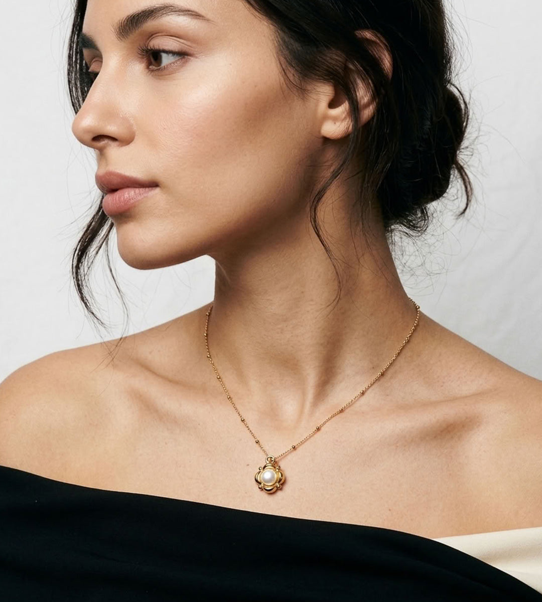Flower Natural Pearl Necklace