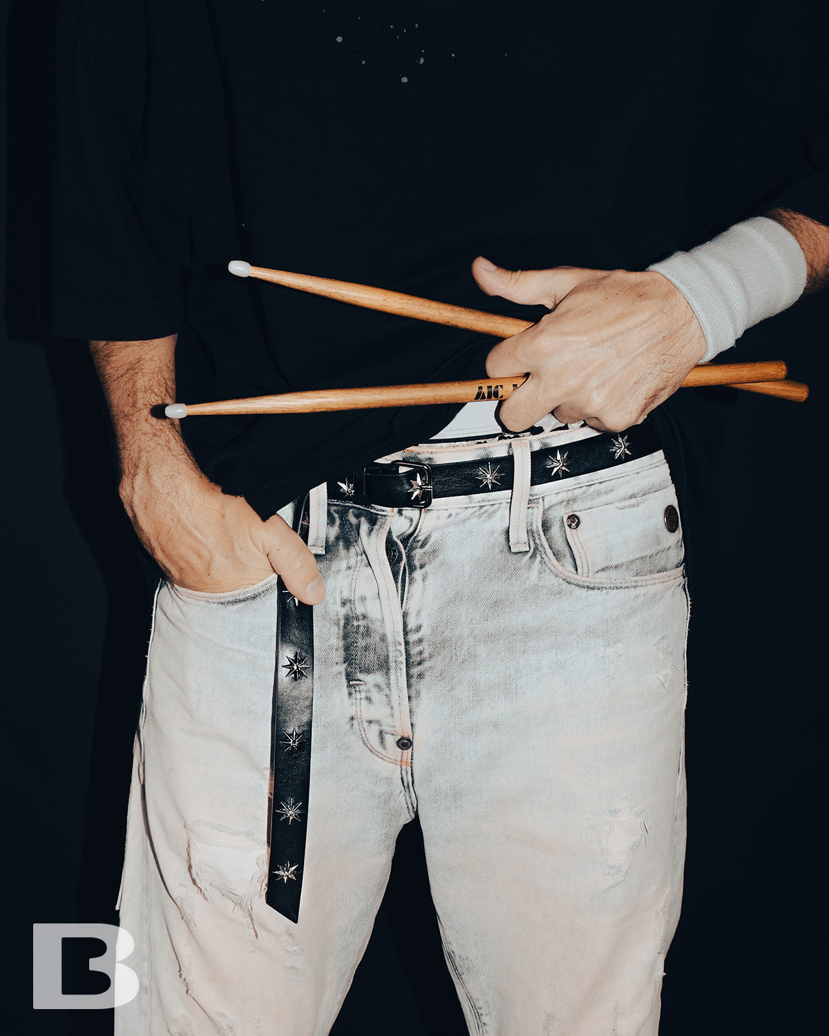 Unisex Y2K Punk Statement Black Leather Belt with Silver Star-shaped Studs