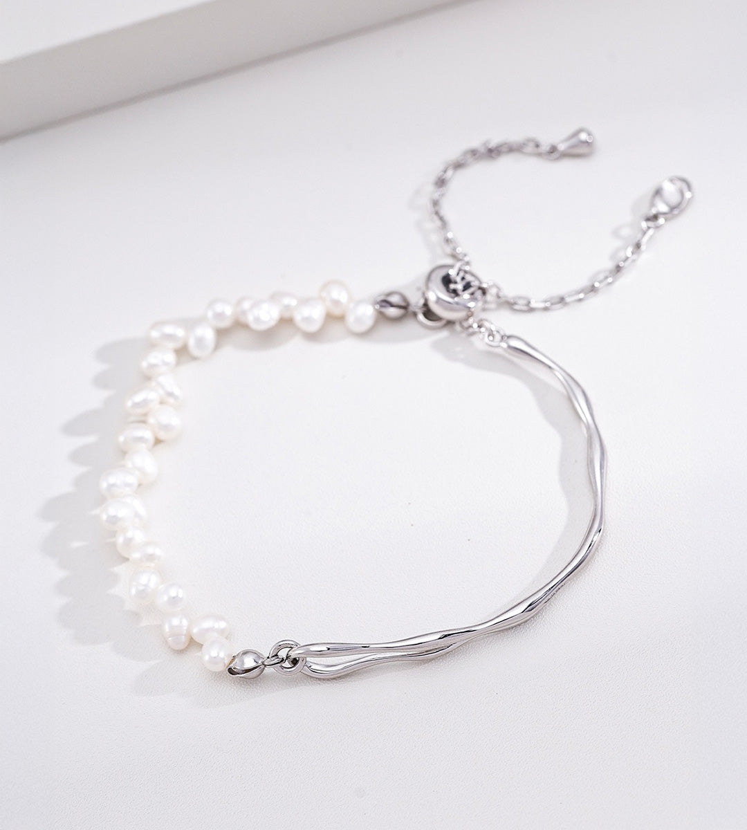 18K White Gold Plated S925 Silver Adjustable Minimalist Freshwater Pearl Slider Bracelet