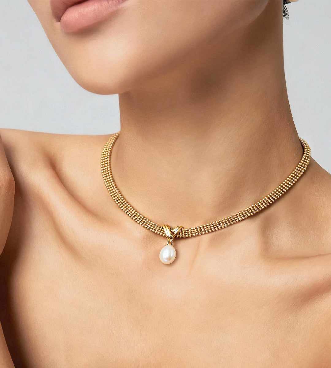 Model wearing 18K Gold Plated S925 Sterling Silver Natural Pearl Mesh Chain Choker Necklace