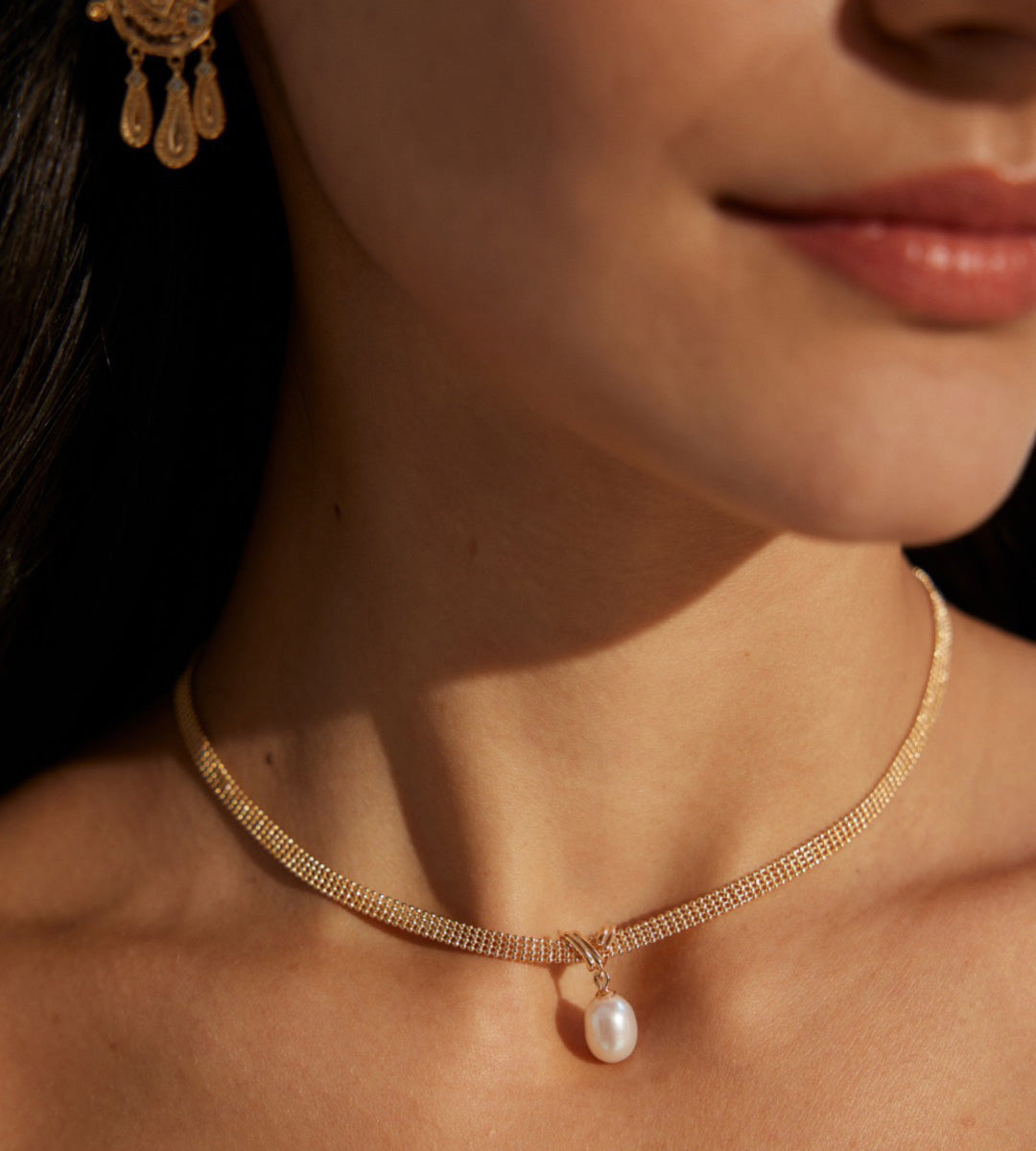 Close-up of Model wearing 18K Gold Plated S925 Sterling Silver Natural Pearl Mesh Chain Choker Necklace
