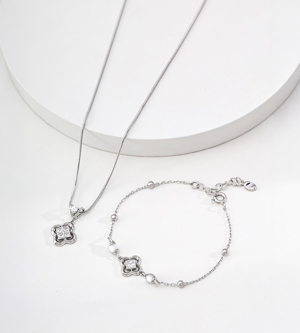 Clover Shell & CZ Bracelet
