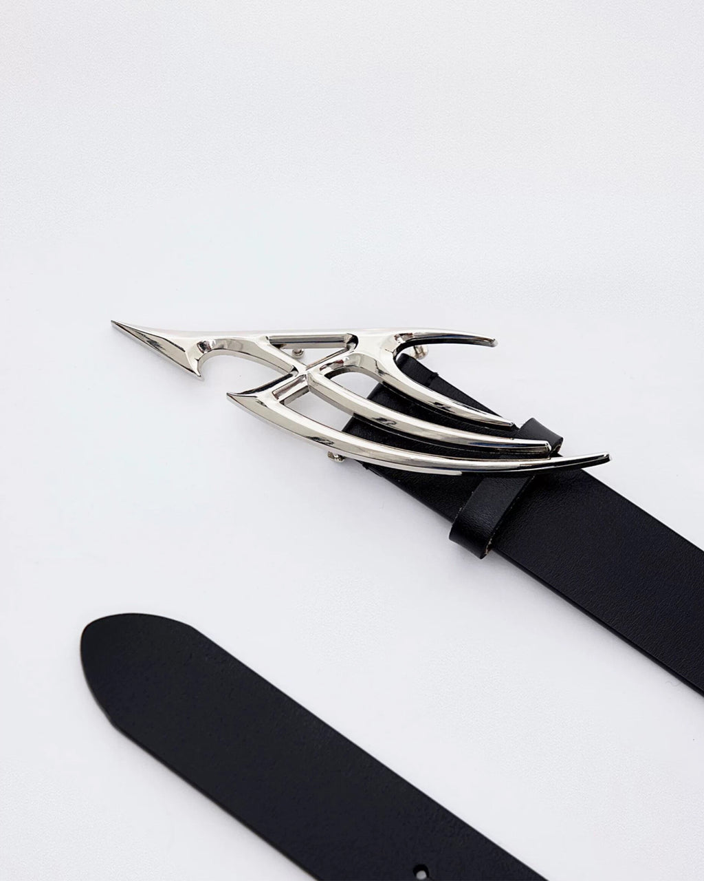 Men's Avant-Garde Cyberpunk Thorn Design Genuine Leather Belt with Titanium Buckle