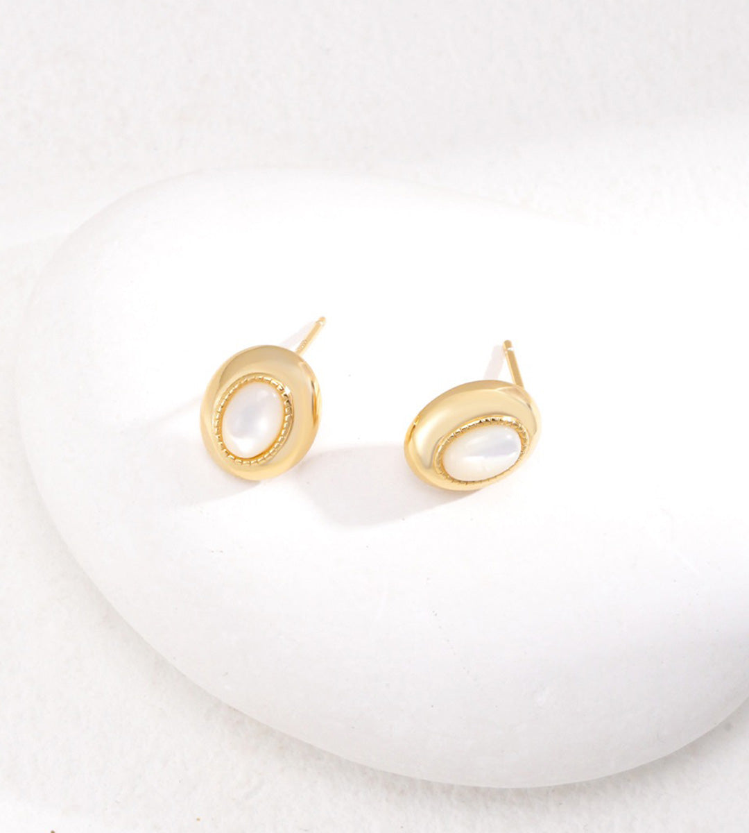 Vintage Mother-of-Pearl Oval Stud Earrings, 18K Gold-Plated S925 Silver, Gold Color