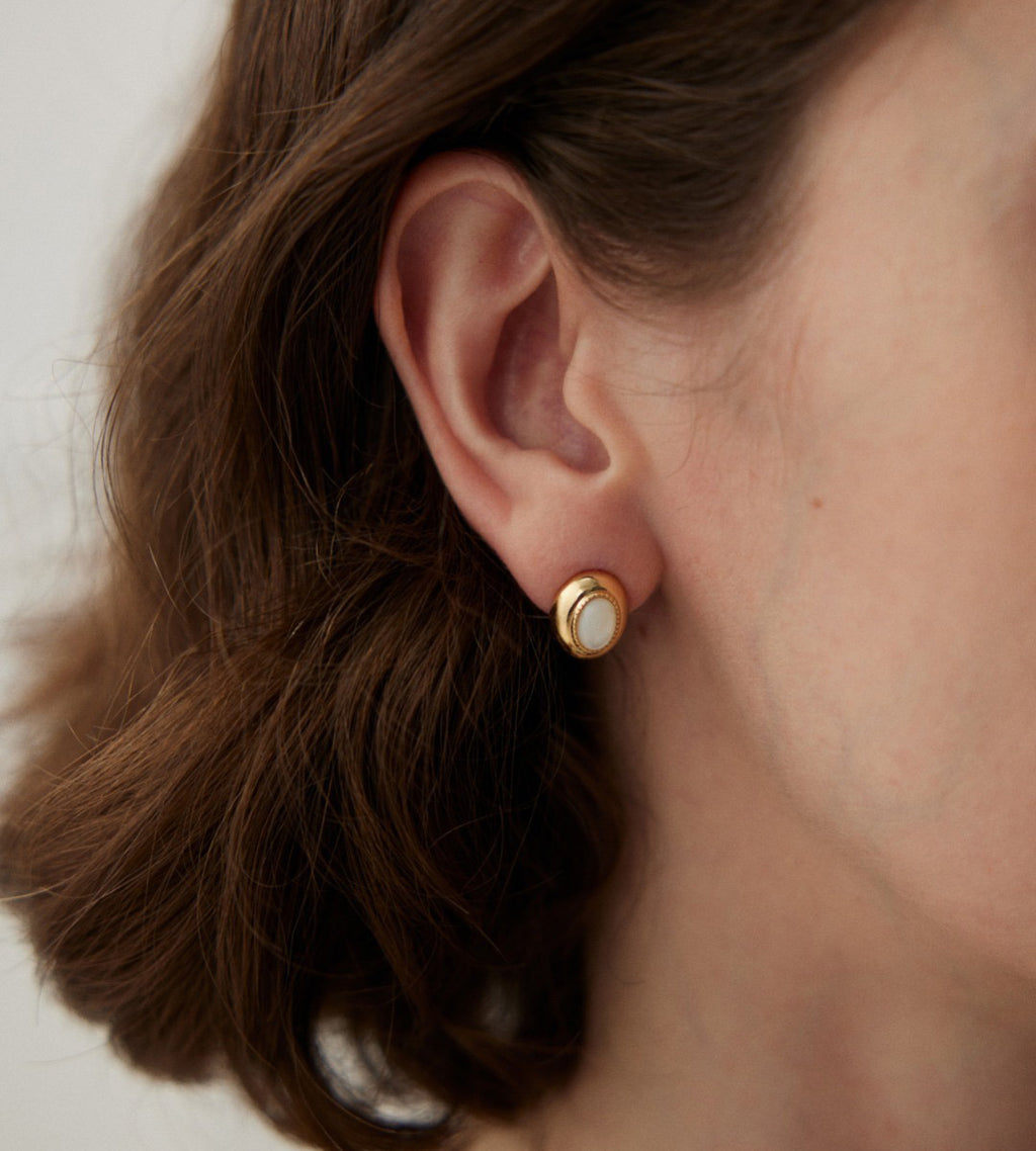 Model wearing Vintage Mother-of-Pearl Oval Stud Earrings, 18K Gold-Plated S925 Silver, Gold Color