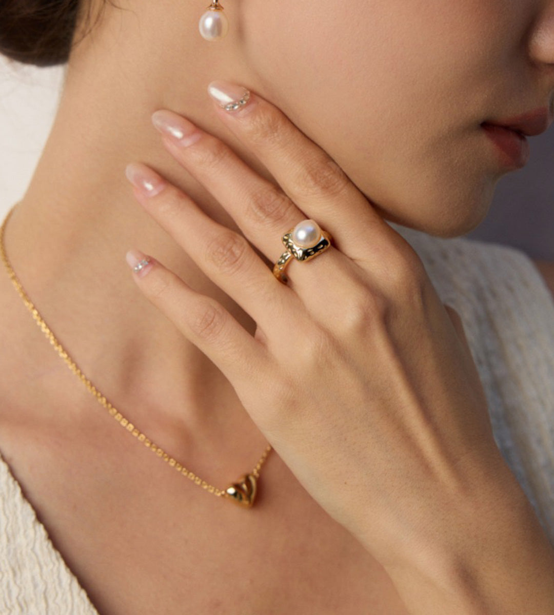 Vintage Square Hammered Pearl Open Ring