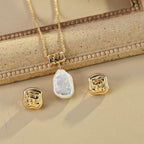 Video demonstration of Baroque Pearl Pendant Rope Chain Necklace and Earrings 