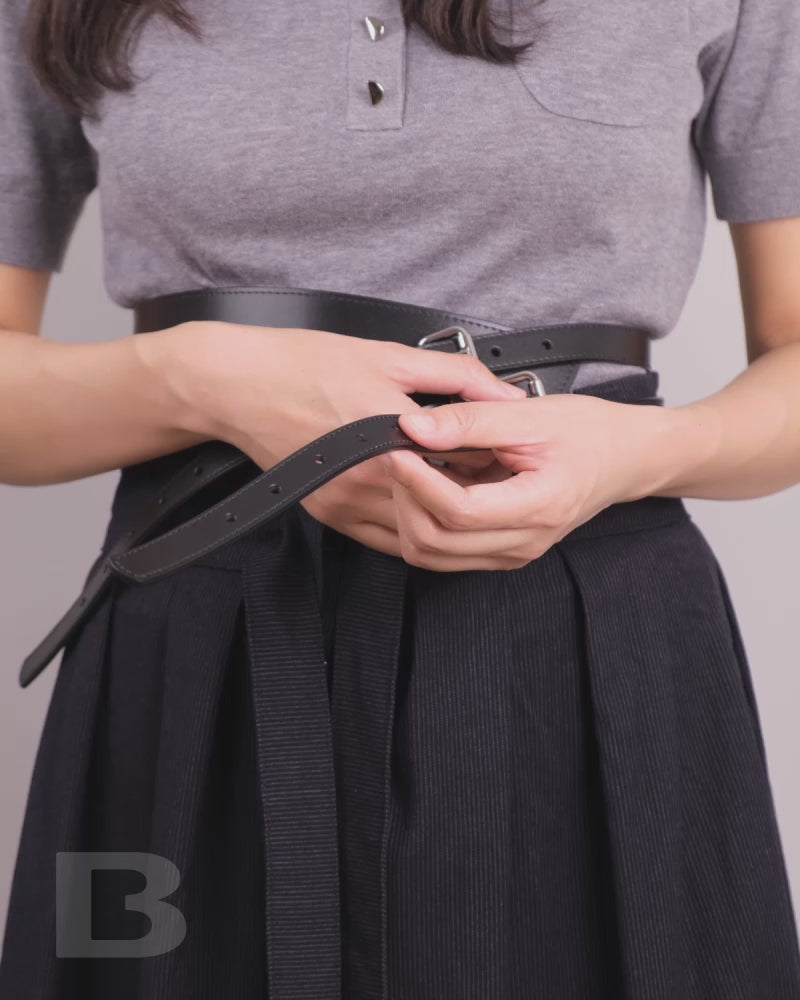 Video demonstration of the Women's Statement Wide Double Buckle Waist Belt by BUCKLE Collective